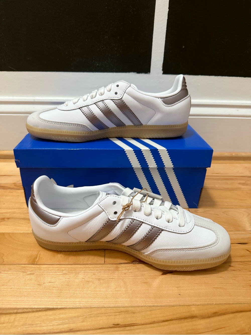 New In Box Adidas Samba OG White And Silver Grey Sneakers Women’s 7